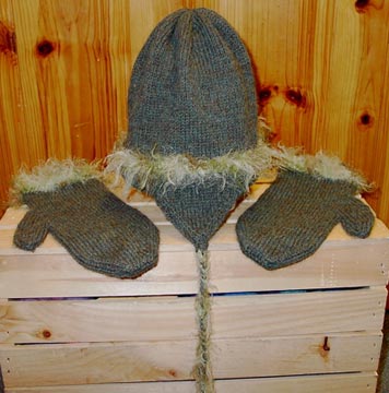 Alpaca Peru Hat & Mitts Set